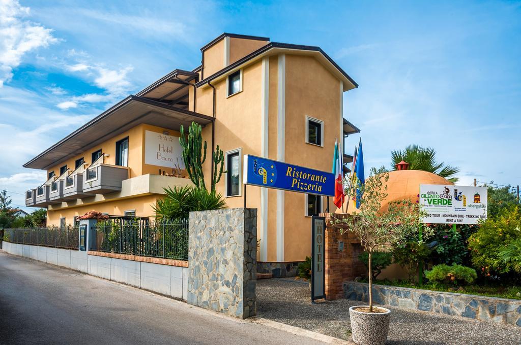 אשאה Hotel Bacco מראה חיצוני תמונה