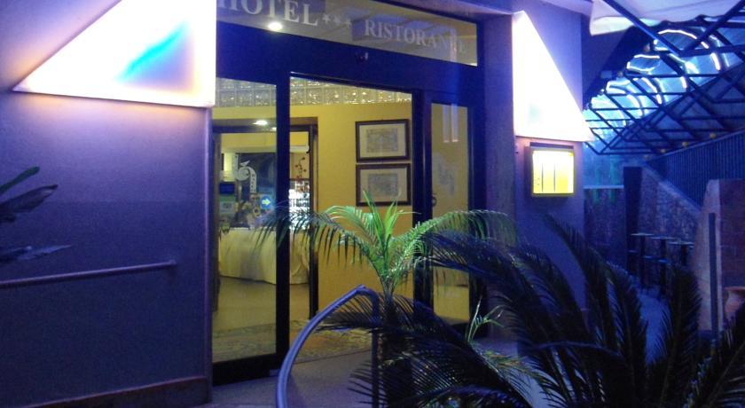 אשאה Hotel Bacco מראה חיצוני תמונה